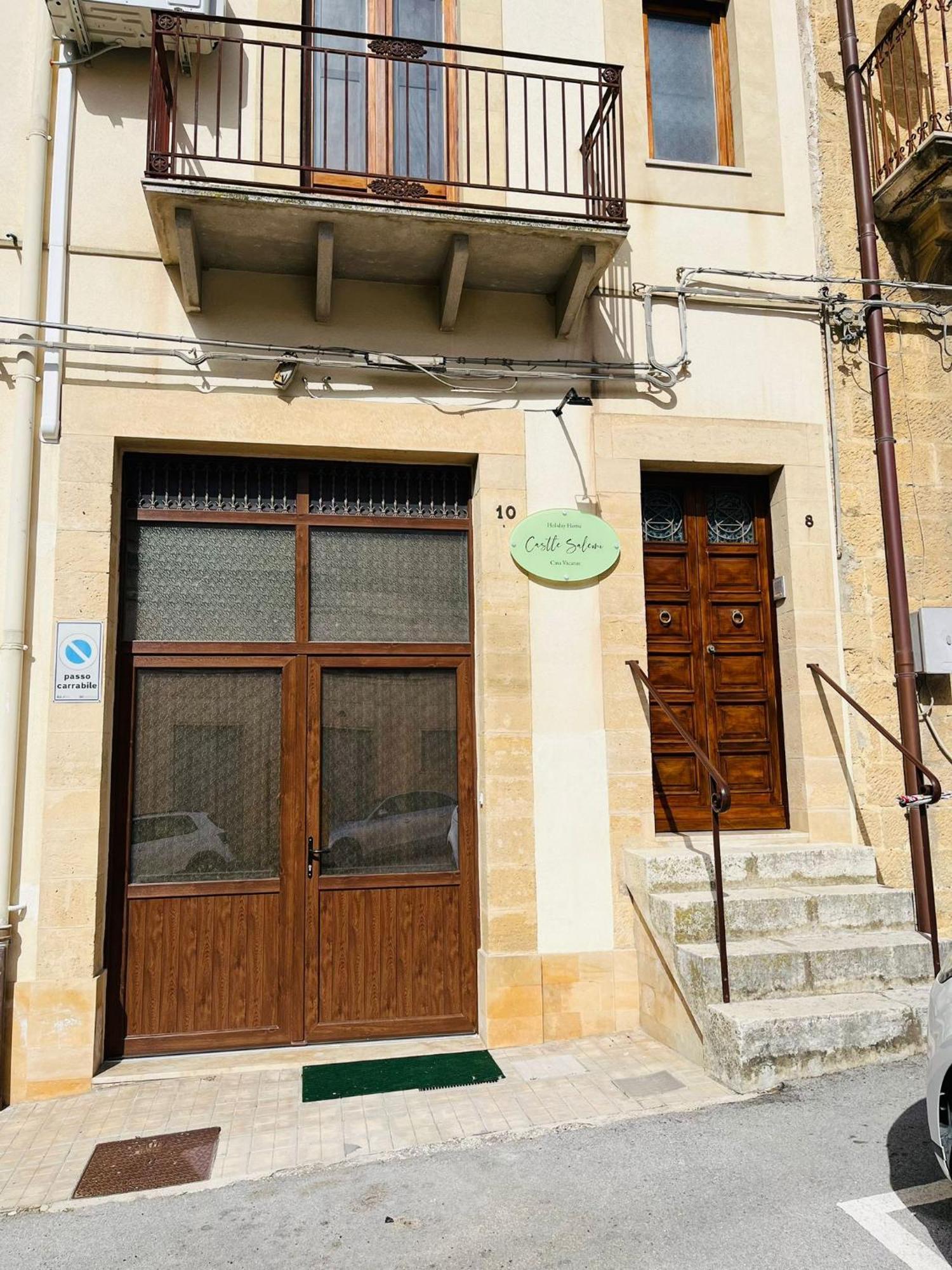 Holiday Home Castle Salemi - Casa Vacanze Luaran gambar